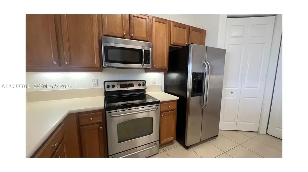 3600 Oaks Clubhouse Drive Pompano Beach FL 33069