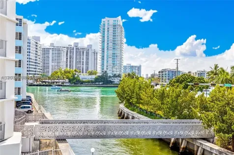 1674 Bay Road Miami Beach FL 33139