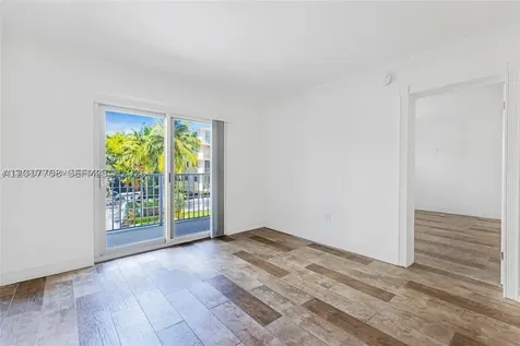 1674 Bay Road Miami Beach FL 33139
