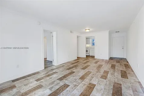 1674 Bay Road Miami Beach FL 33139