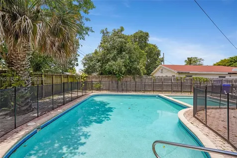 2844 Funston Street Hollywood FL 33020