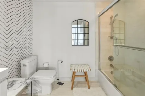 17301 Biscayne Boulevard North Miami Beach FL 33160
