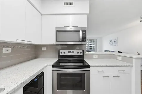 1500 Bay Road Miami Beach FL 33139