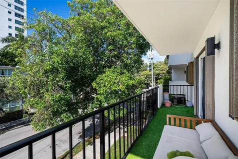 1900 Meridian Avenue Miami Beach FL 33139