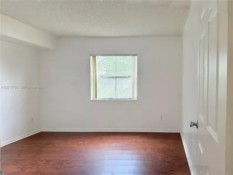 8260 SW 210th Street Cutler Bay FL 33189