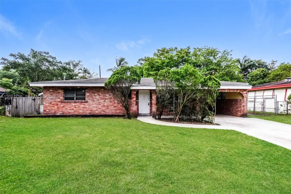 830 E Evanston Circle Fort Lauderdale FL 33312