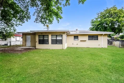 830 E Evanston Circle Fort Lauderdale FL 33312