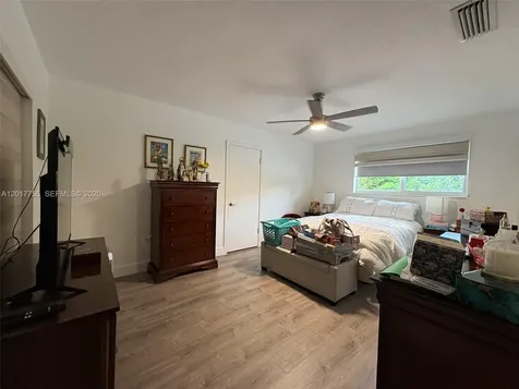 220 NW 130th Avenue Miami FL 33182
