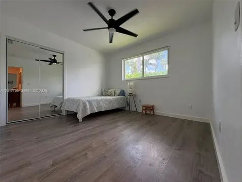 220 NW 130th Avenue Miami FL 33182