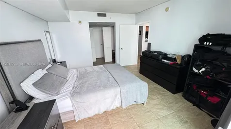 1800 N Bayshore Drive Miami FL 33132