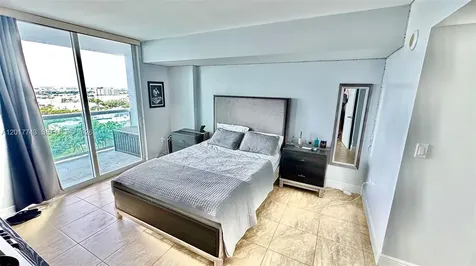 1800 N Bayshore Drive Miami FL 33132