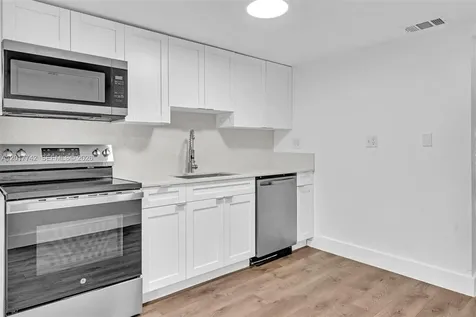2636 SW 29th Court Miami FL 33133