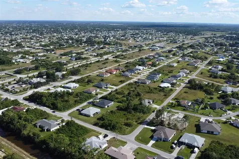 4501/4503 SW 15th Street Lehigh Acres FL 33973