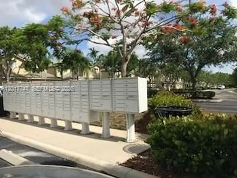 2434 Cordoba Bend Weston FL 33327