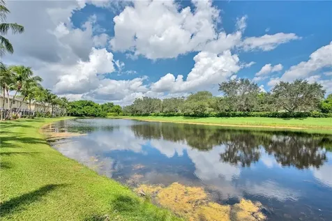 2434 Cordoba Bend Weston FL 33327
