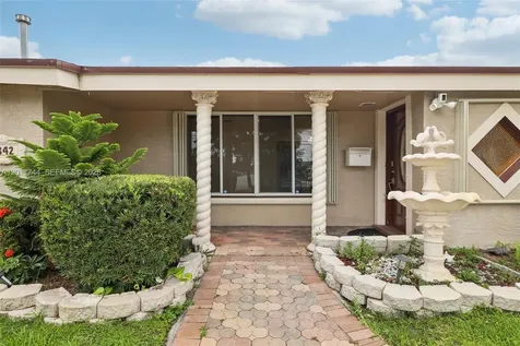 3842 Jasmine Avenue Miramar FL 33023