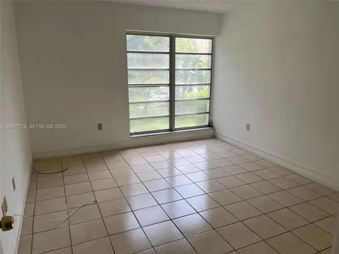 9190 Fontainebleau Boulevard Miami FL 33172