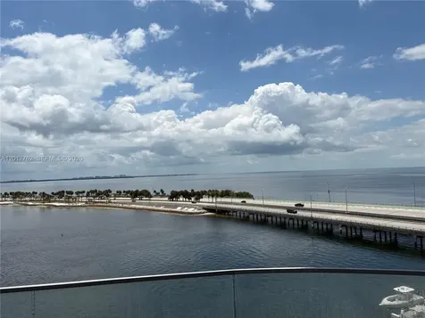 175 SE 25 Miami FL 33129
