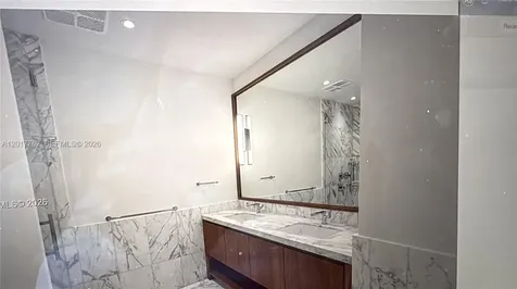 175 SE 25 Miami FL 33129
