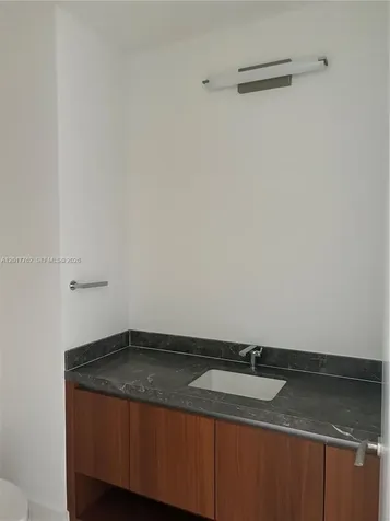 175 SE 25 Miami FL 33129