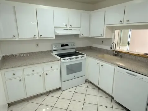 1820 SW 81st Avenue North Lauderdale FL 33068