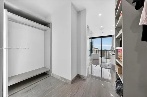 88 SW 7th Street Miami FL 33130
