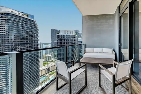 88 SW 7th Street Miami FL 33130