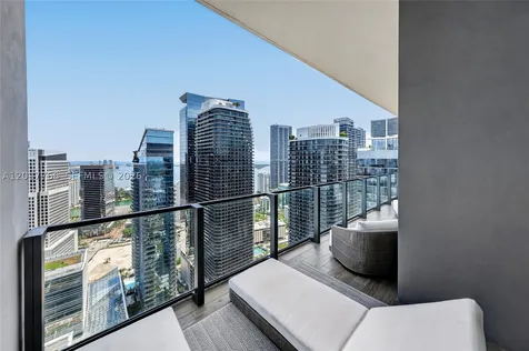 88 SW 7th Street Miami FL 33130