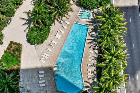 88 SW 7th Street Miami FL 33130