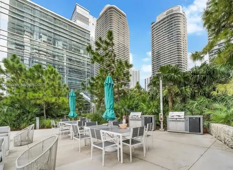 88 SW 7th Street Miami FL 33130