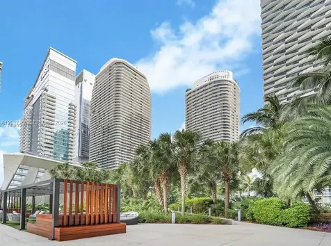 88 SW 7th Street Miami FL 33130