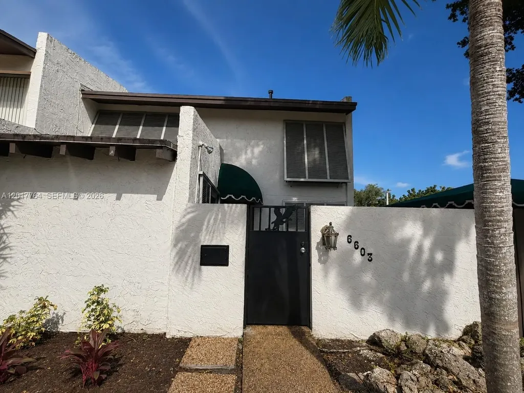 6603 SW 112th Place Miami FL 33173