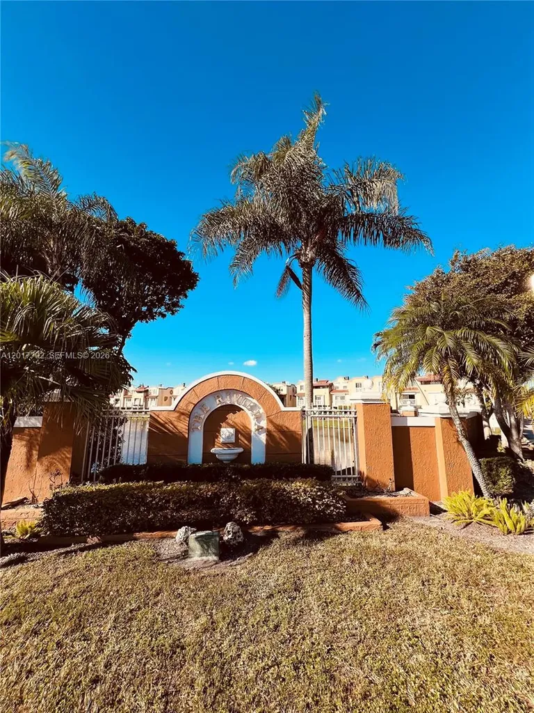 380 NW 85th Place Miami FL 33126