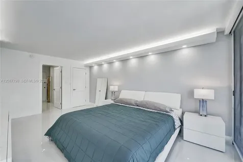 18041 Biscayne Boulevard Aventura FL 33160
