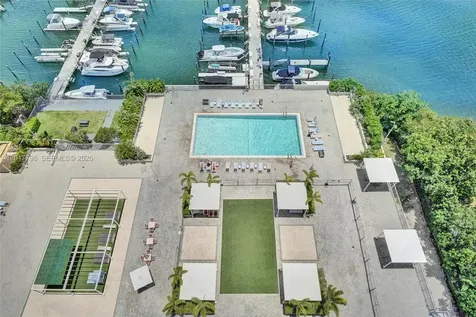 18041 Biscayne Boulevard Aventura FL 33160