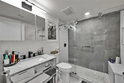 2740 SW 28th Terrace Miami FL 33133
