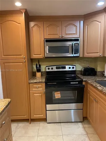 5005 Collins Avenue Miami Beach FL 33140
