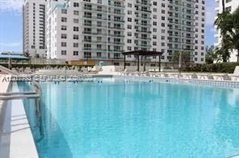 5005 Collins Avenue Miami Beach FL 33140
