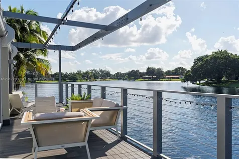 6616 E Miami Lakes Drive E Miami Lakes FL 33014