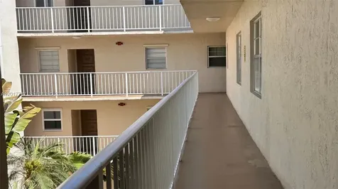 7725 SW 86th Street Miami FL 33143
