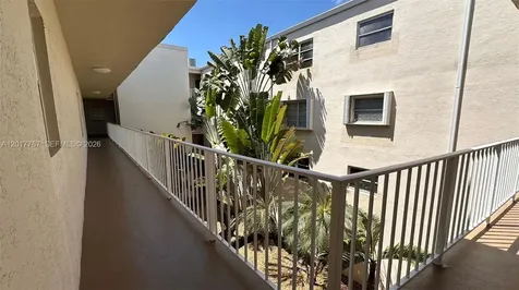 7725 SW 86th Street Miami FL 33143