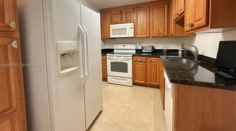 7725 SW 86th Street Miami FL 33143