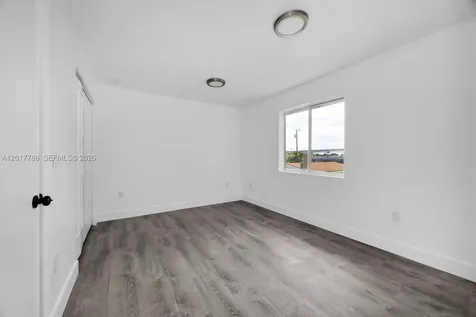 2778 NW 44th Street Miami FL 33142