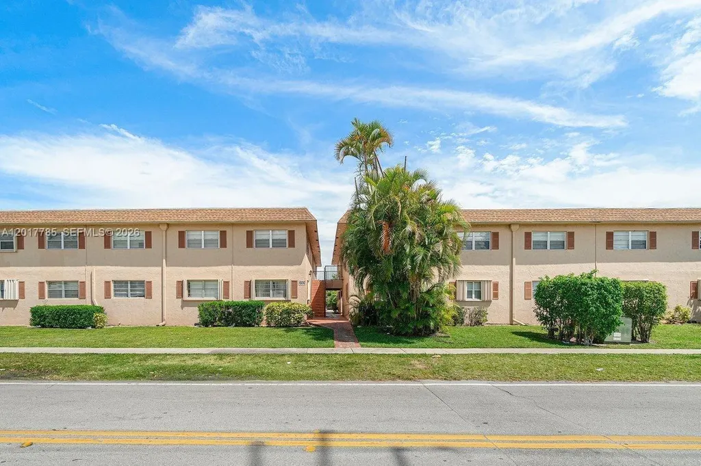 500 SW 2nd Avenue Boca Raton FL 33432