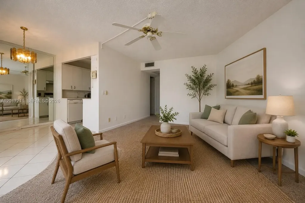 4082 E Cornwall E Boca Raton FL 33434