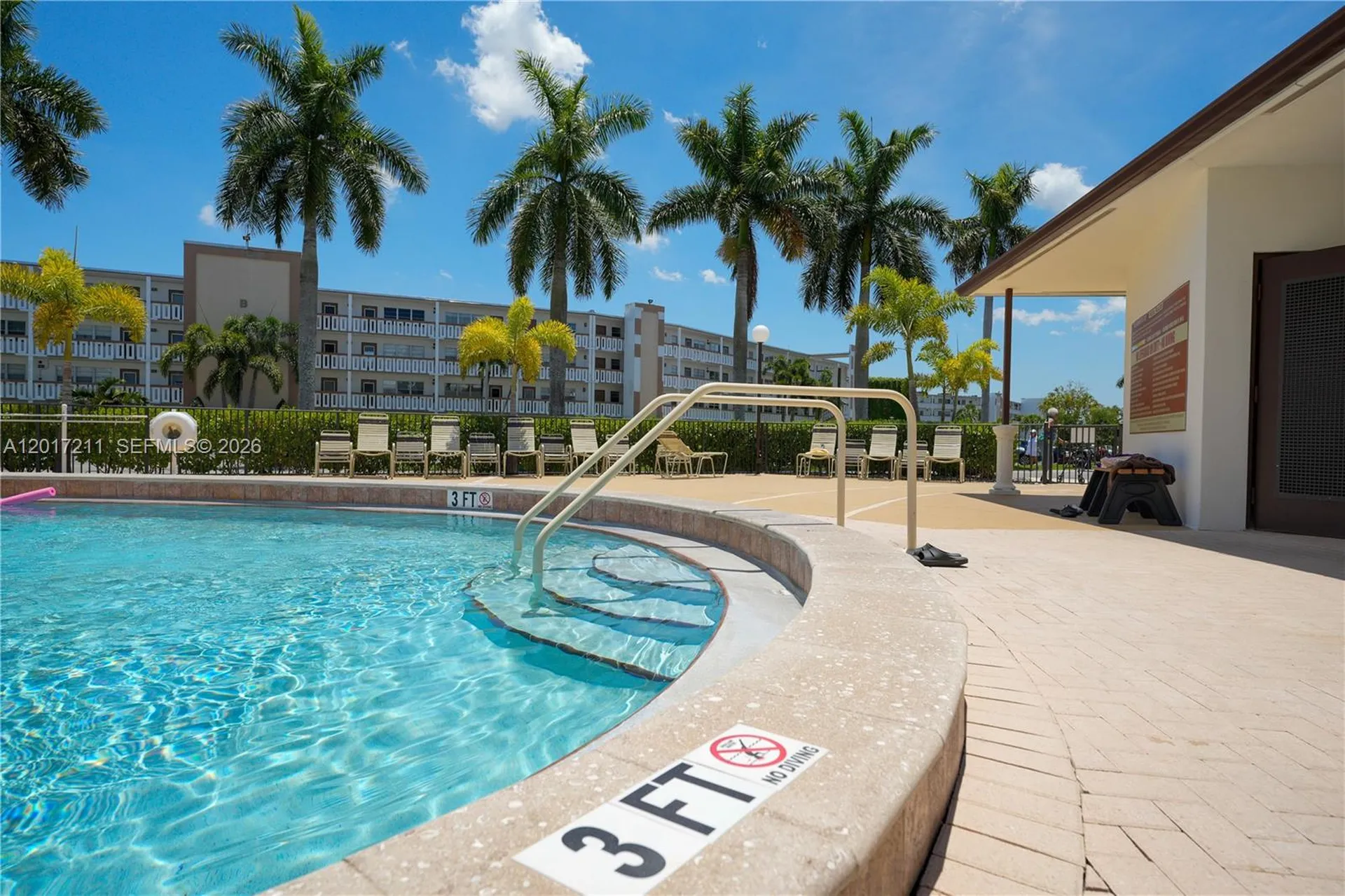 4082 E Cornwall E Boca Raton FL 33434