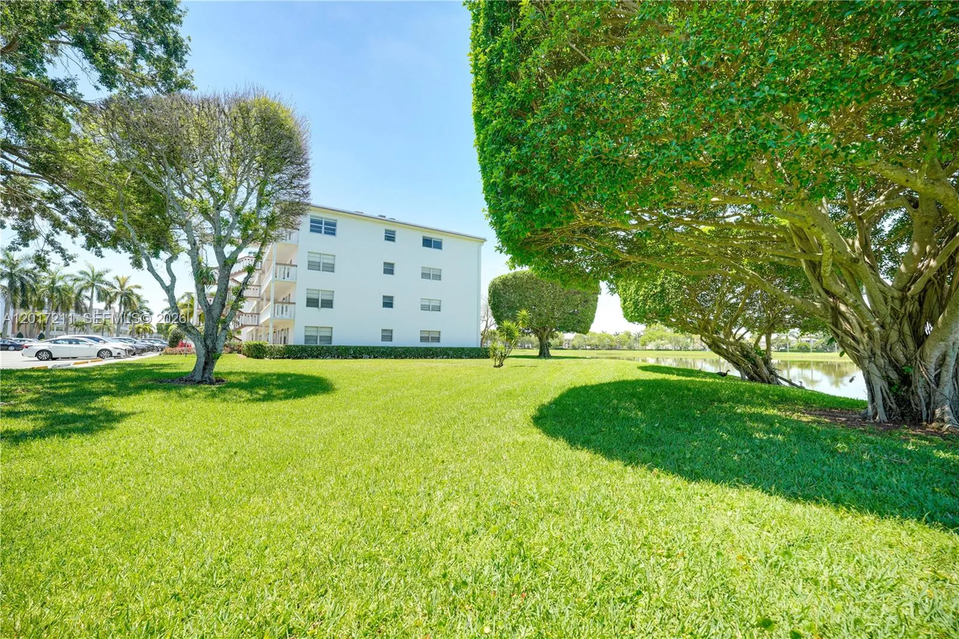 4082 E Cornwall E Boca Raton FL 33434