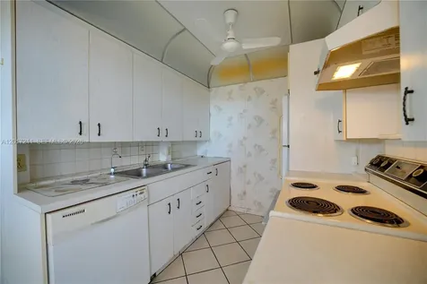 4082 E Cornwall E Boca Raton FL 33434