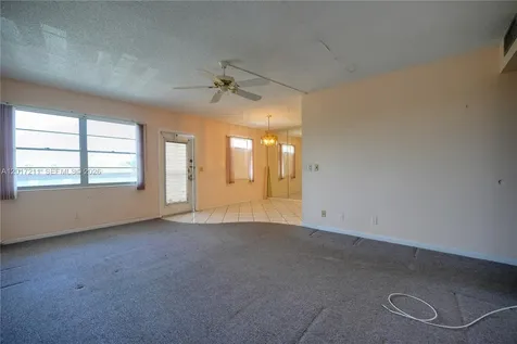 4082 E Cornwall E Boca Raton FL 33434