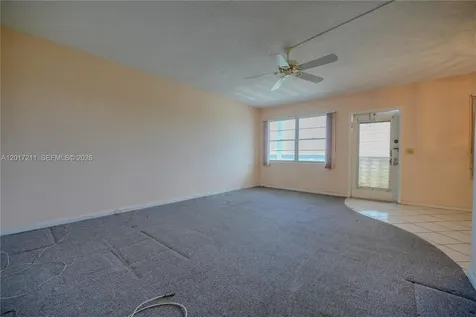 4082 E Cornwall E Boca Raton FL 33434